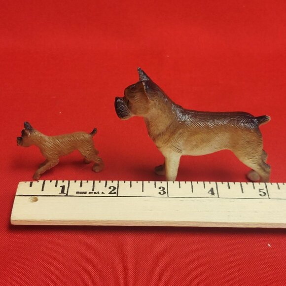 Two Vintage Boxer Dog Figurines - Picture 8 of 9